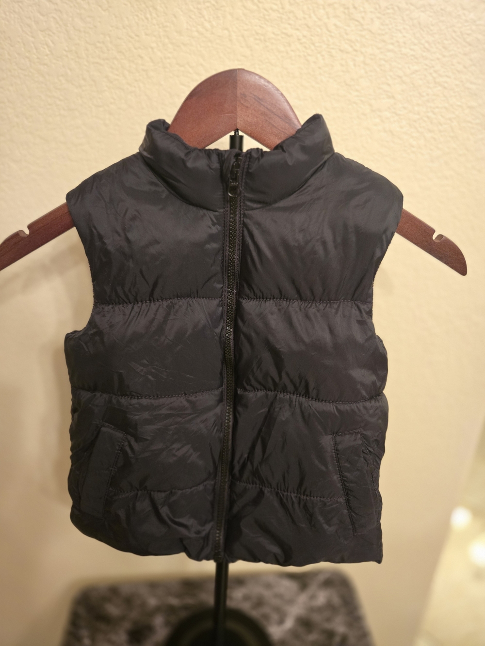 Old Navy Black Quilted Kids Puffer Vest